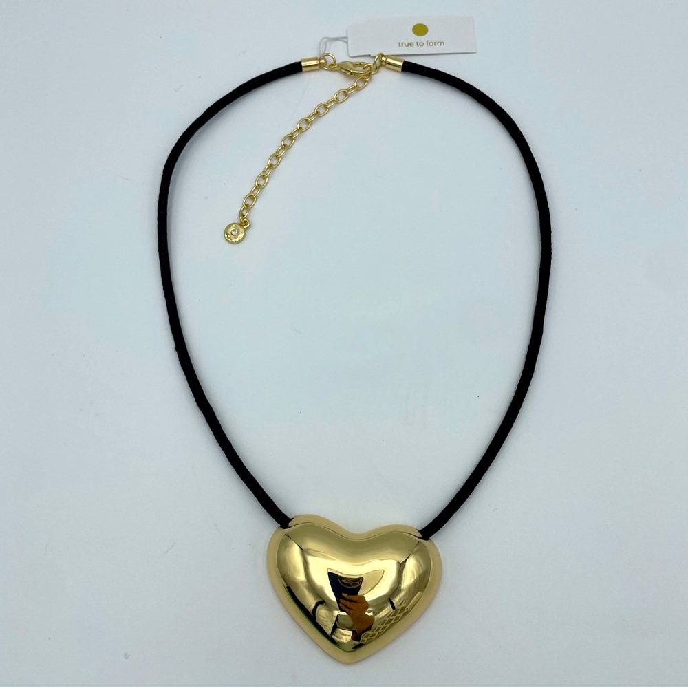 True to Form Gold Heart Pendant Necklace New